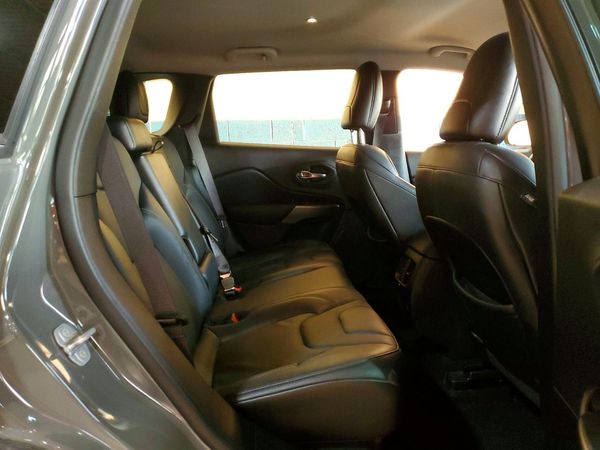 2021 JEEP CHEROKEE LATITUDE LUX 4X4