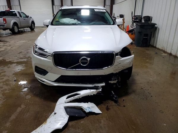 2018 VOLVO XC60 Momentum — DIRF
