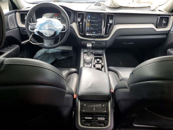 2018 VOLVO XC60 Inscription