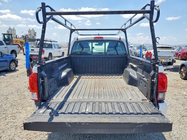 2018 TOYOTA TACOMA SR/SR5/TRD Sport