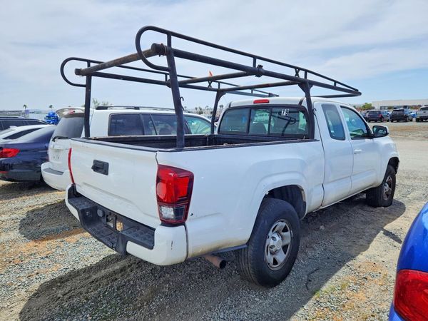 2018 TOYOTA TACOMA SR/SR5/TRD Sport