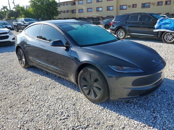 2025 TESLA MODEL 3