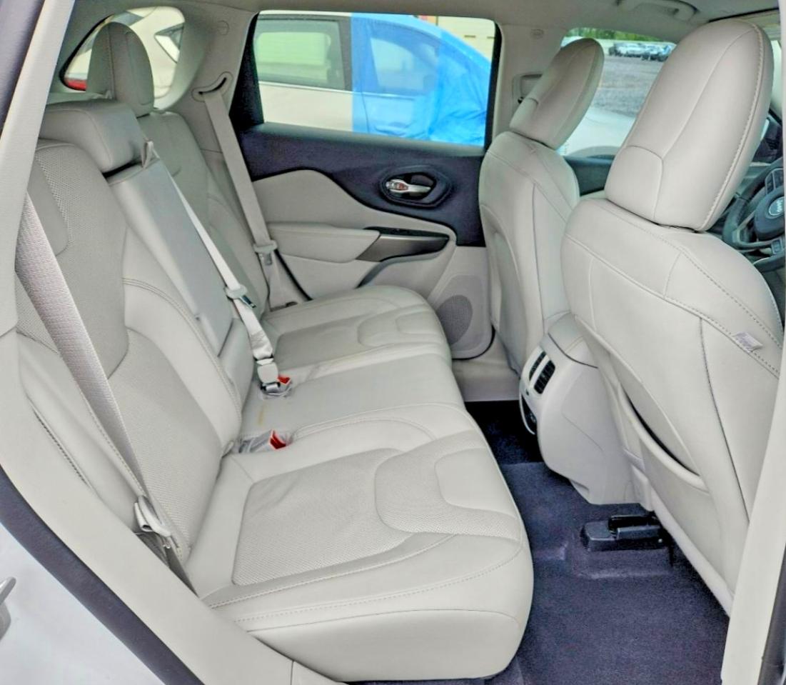 2022 JEEP CHEROKEE LATITUDE LUX 4X4