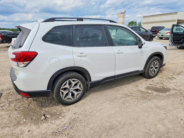 2021 SUBARU FORESTER
