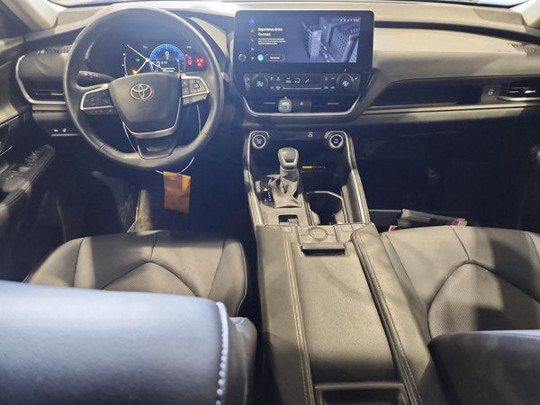 2024 TOYOTA GRAND HIGHLANDER