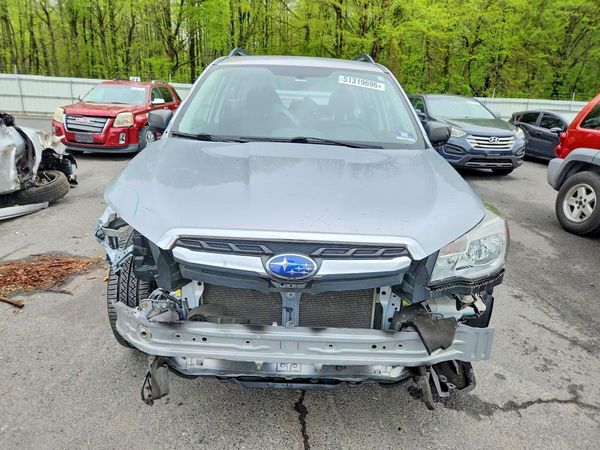 2018 SUBARU FORESTER Base P