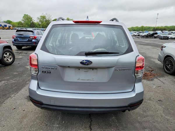 2018 SUBARU FORESTER Base P