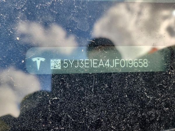 2018 TESLA MODEL 3