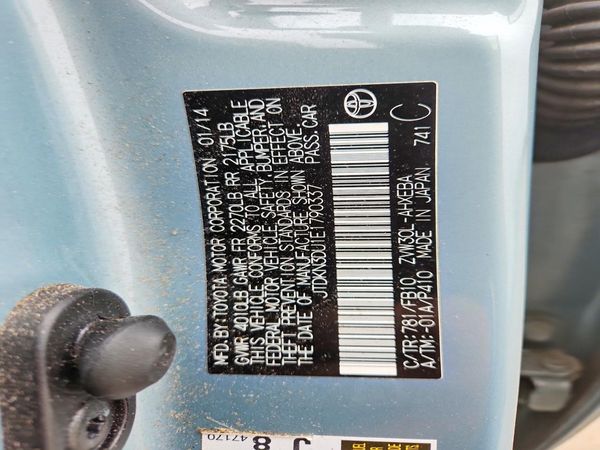 2014 TOYOTA PRIUS