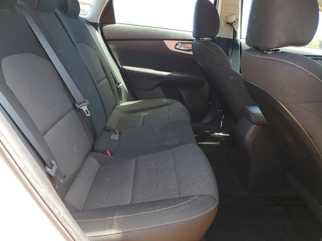 2022 KIA FORTE FE, LXS