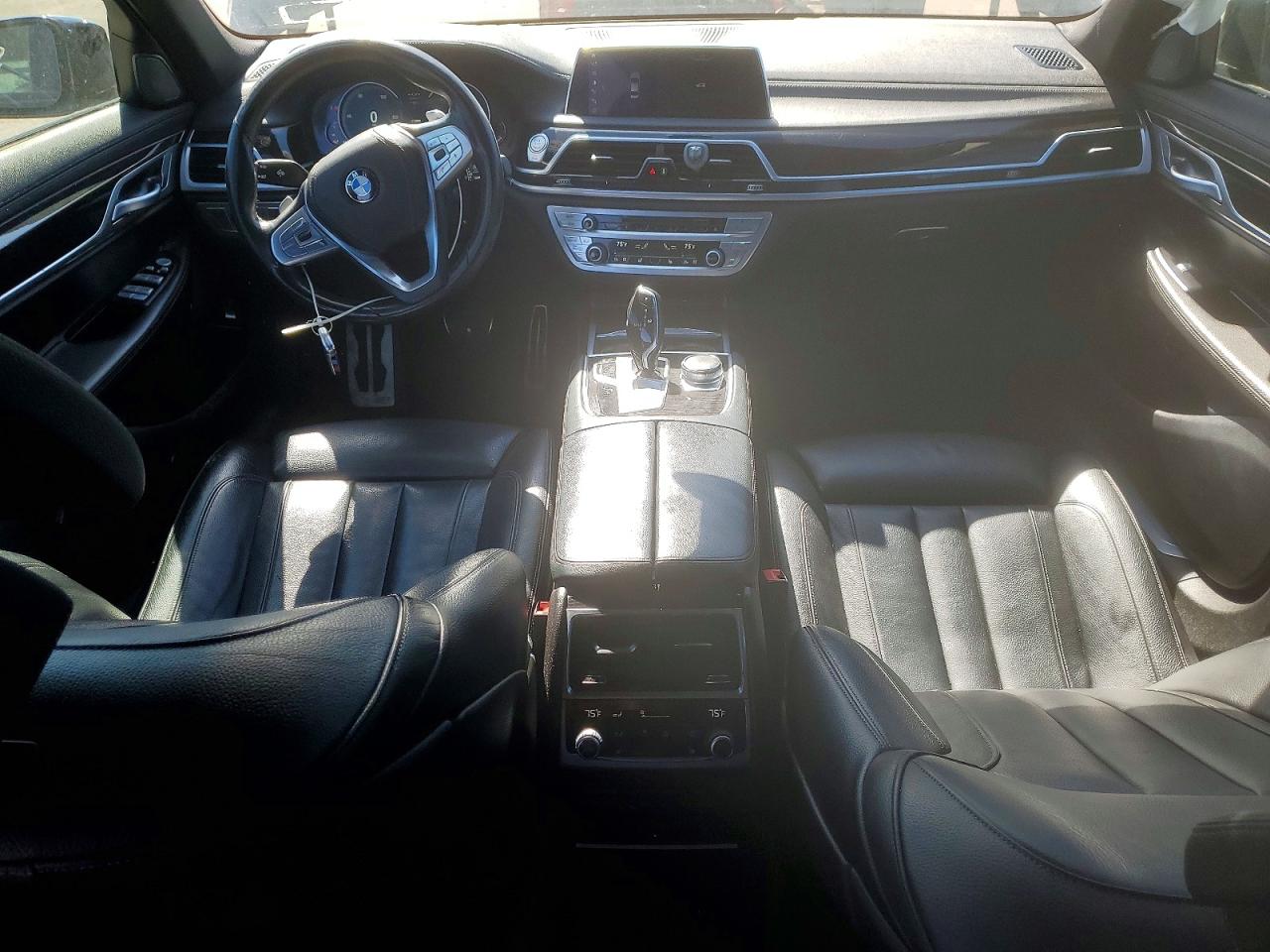 2019 BMW 740I