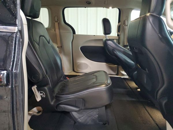 2018 CHRYSLER PACIFICA