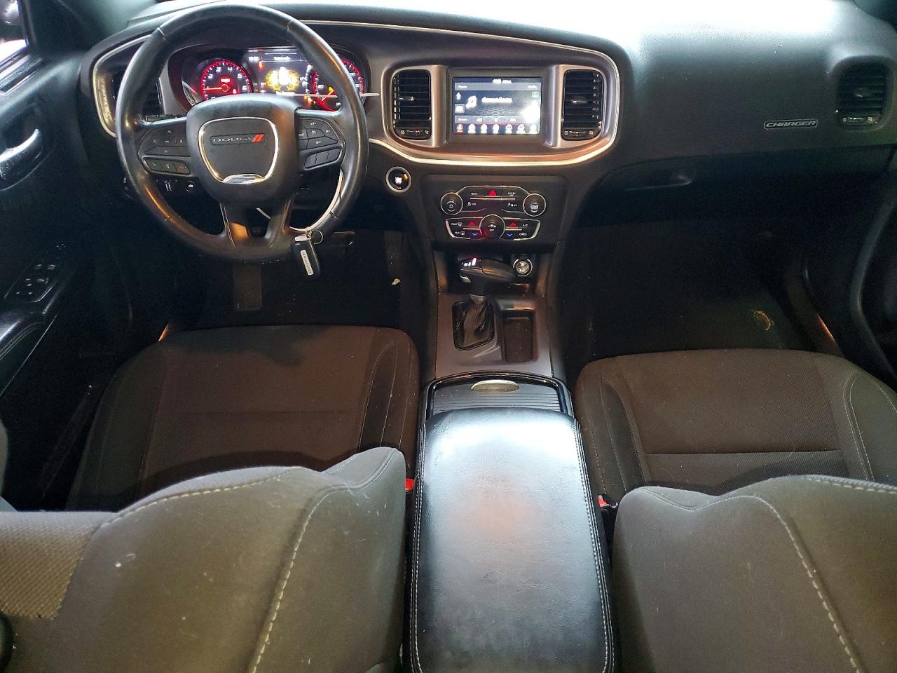 2020 DODGE CHARGER SXT