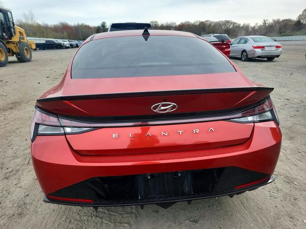 2022 HYUNDAI ELANTRA