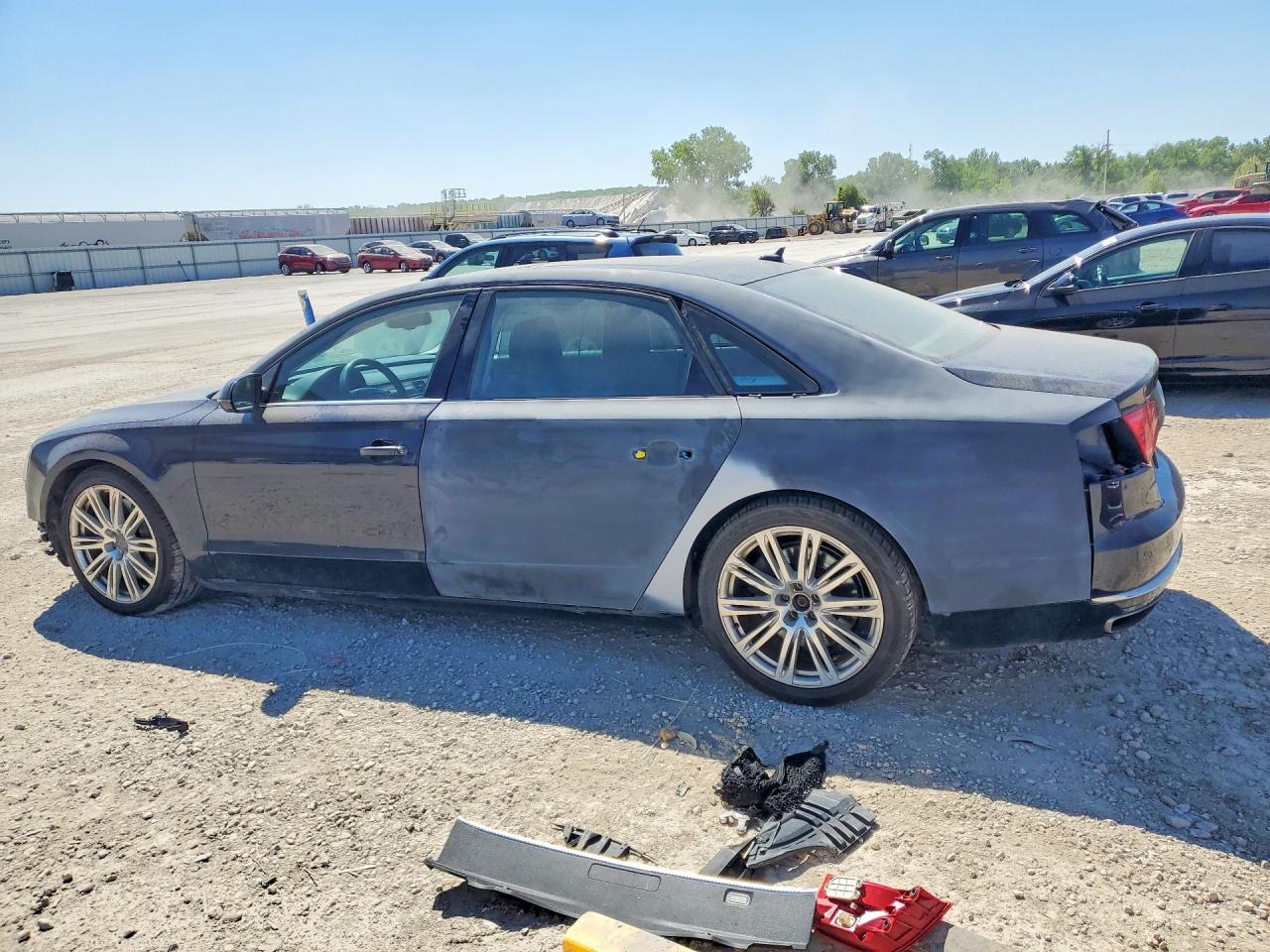 2014 AUDI A8