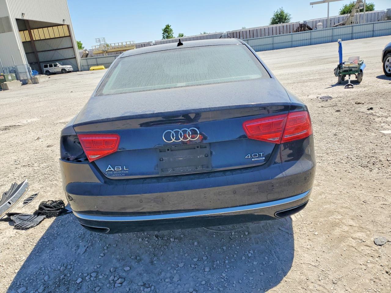 2014 AUDI A8