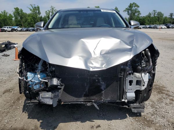 2015 LEXUS NX 300h Luxury