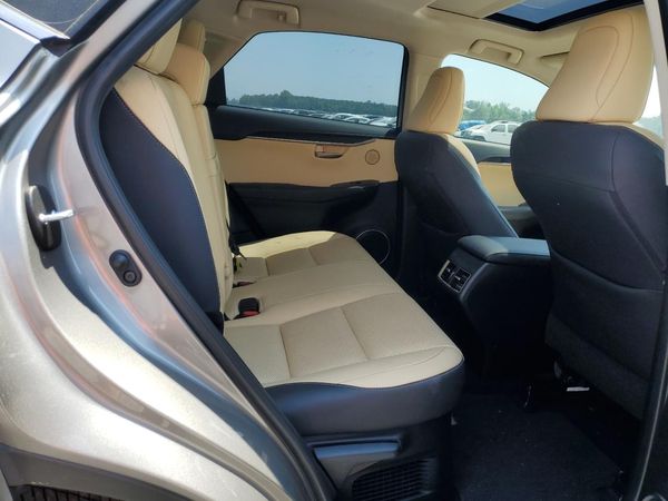 2015 LEXUS NX 300h Luxury