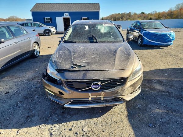 2015 VOLVO V60 CROSS COUNTRY