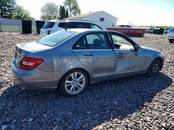 2012 MERCEDES-BENZ C