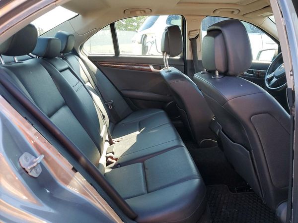 2012 MERCEDES-BENZ C