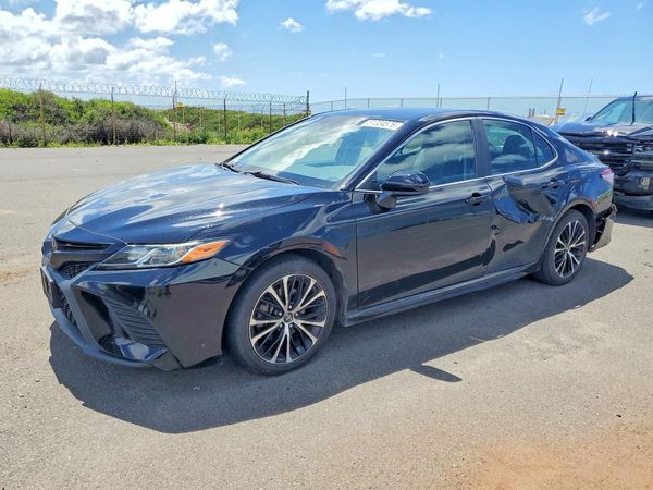 2018 TOYOTA CAMRY