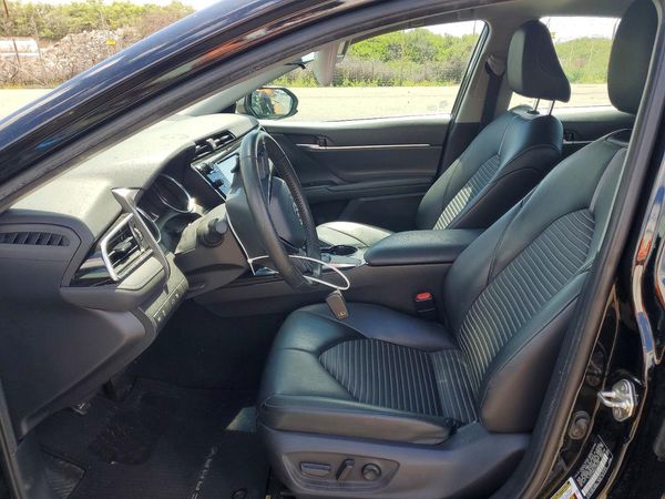 2018 TOYOTA CAMRY