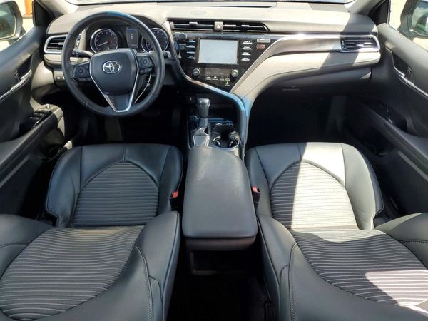 2018 TOYOTA CAMRY