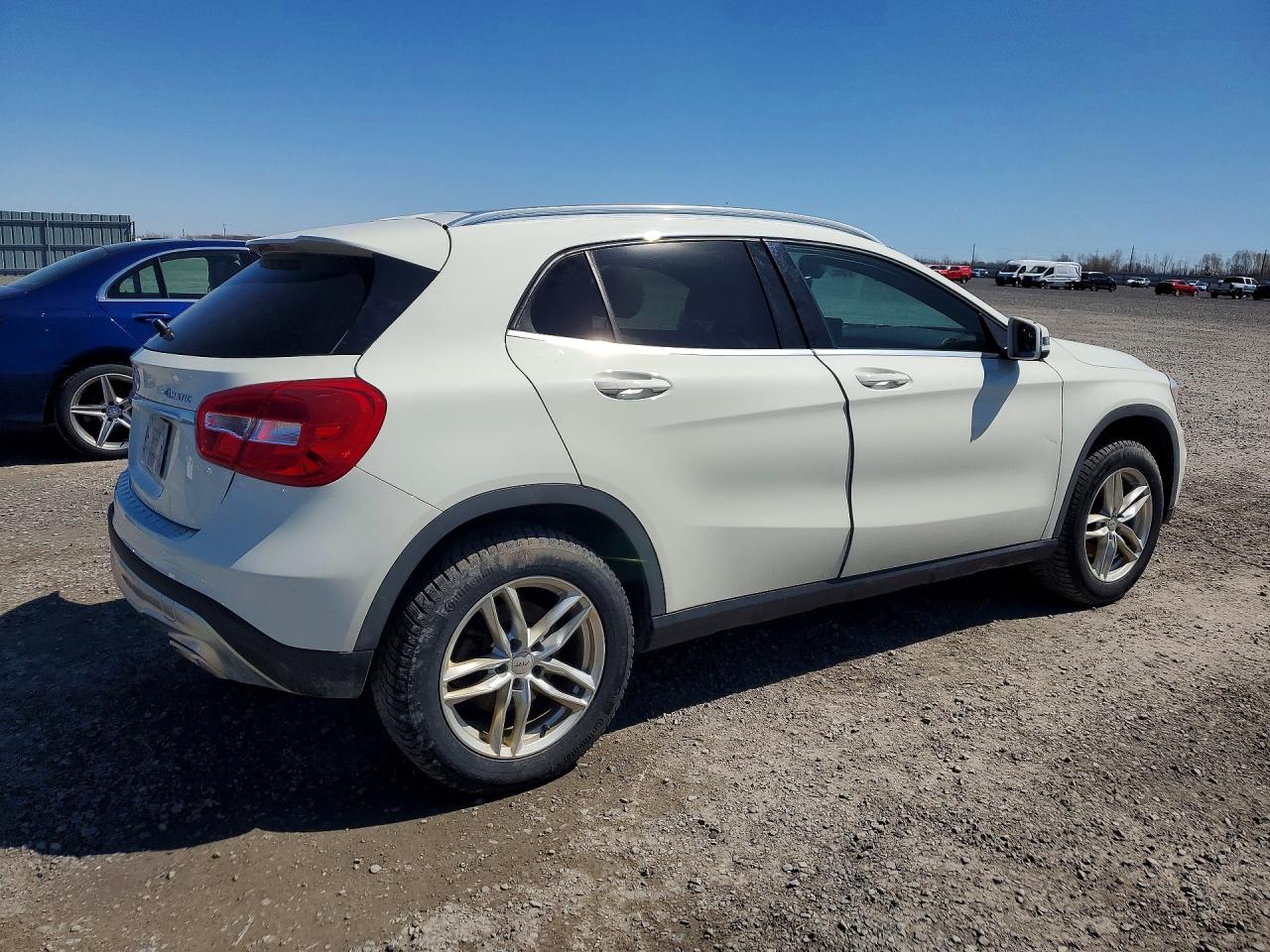 2017 MERCEDES-BENZ GLA