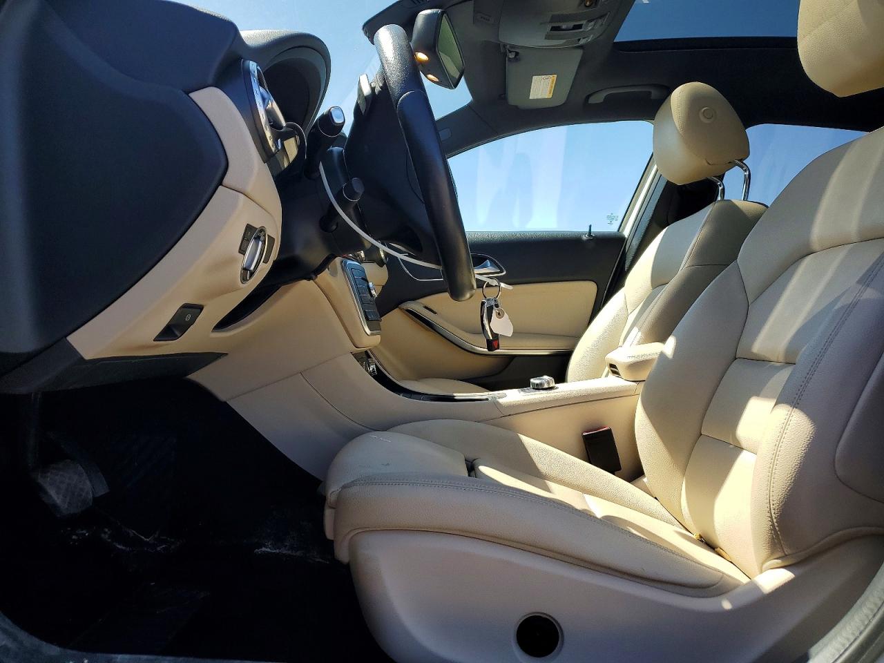 2017 MERCEDES-BENZ GLA