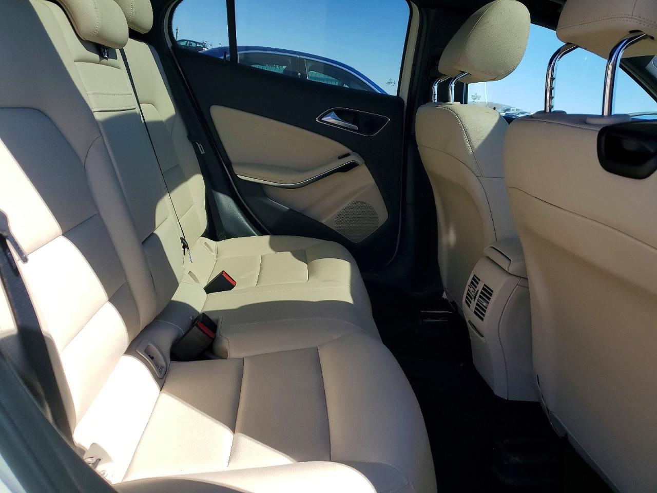 2017 MERCEDES-BENZ GLA