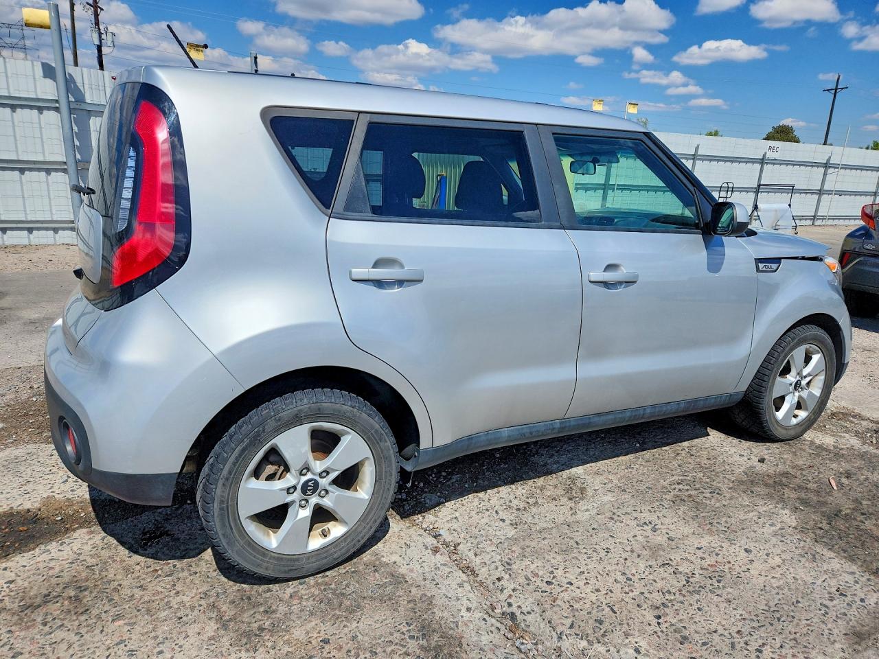 2019 KIA SOUL Base