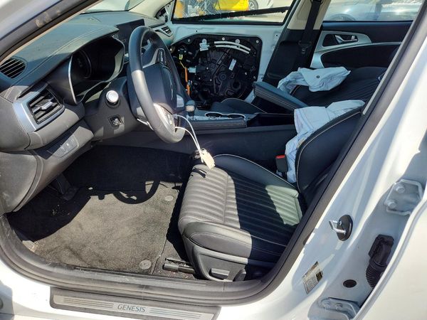 2026 GENESIS G70