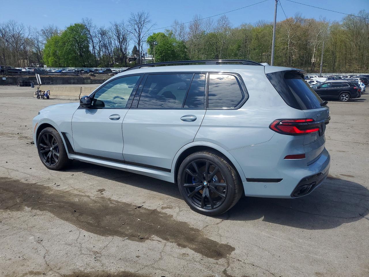 2026 BMW X7 M60i