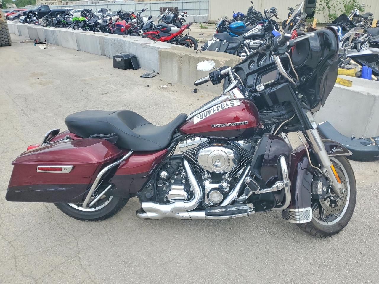 2014 HARLEY-DAVIDSON FLHTK