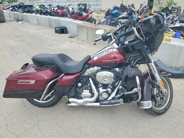 2014 HARLEY-DAVIDSON FLHTK