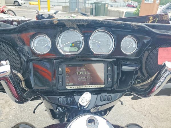 2014 HARLEY-DAVIDSON FLHTK