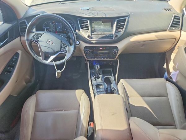 2017 HYUNDAI TUCSON