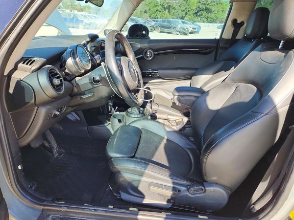 2015 MINI COOPER