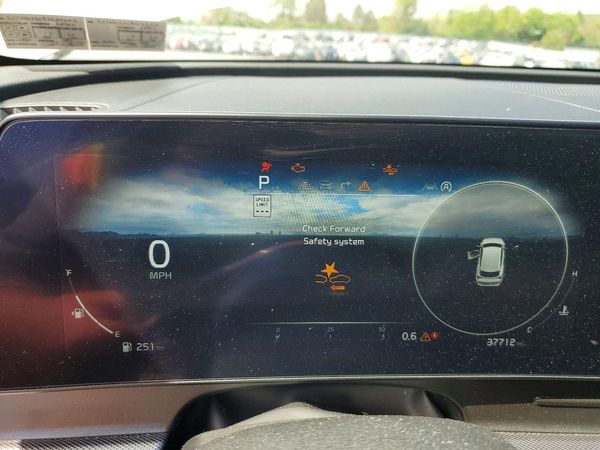 2024 KIA SPORTAGE SX-PRESTIGE or SX-P