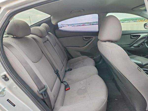 2015 HYUNDAI ELANTRA