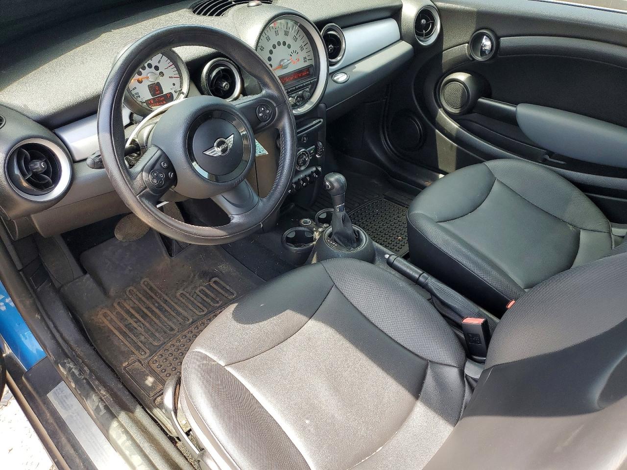 2012 MINI COOPER