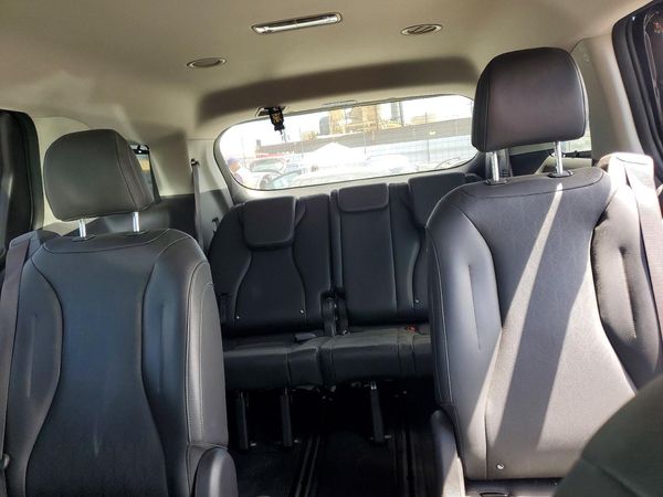 2025 KIA CARNIVAL