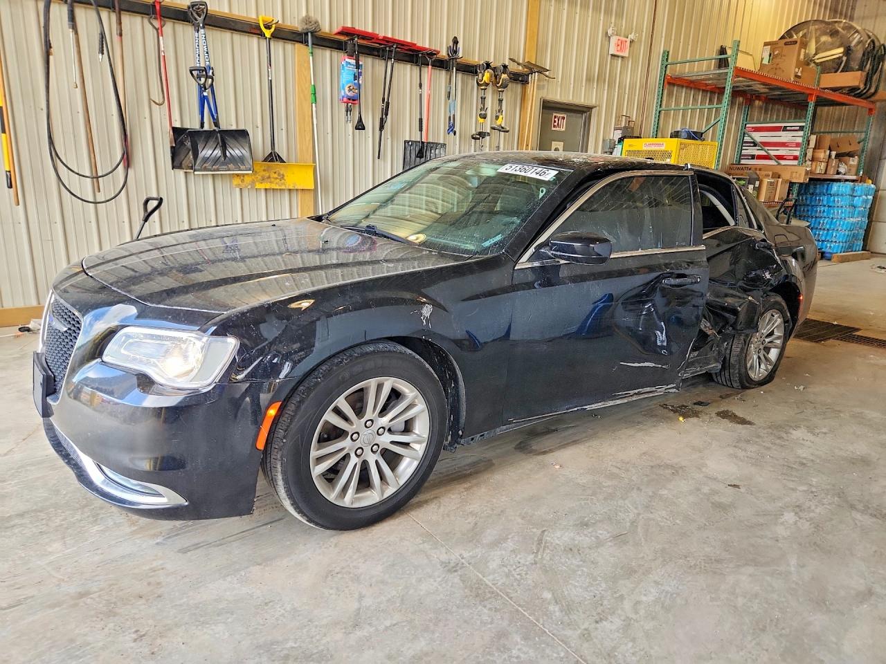 2019 CHRYSLER 300