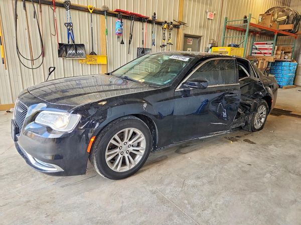 2019 CHRYSLER 300
