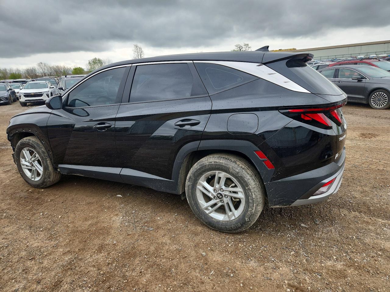 2025 HYUNDAI TUCSON SE
