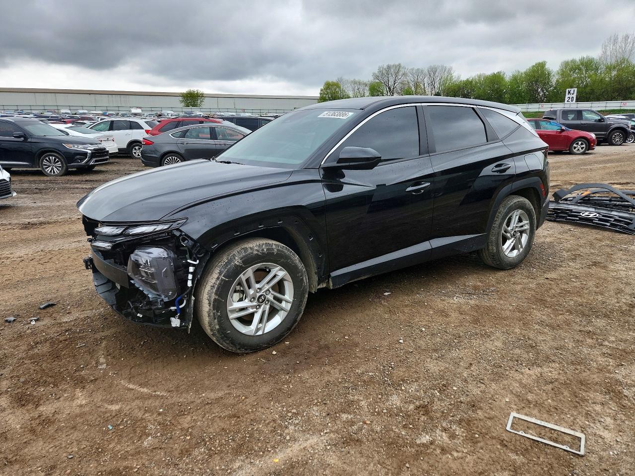 2025 HYUNDAI TUCSON SE