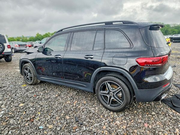 2023 MERCEDES-BENZ GLB GLB250