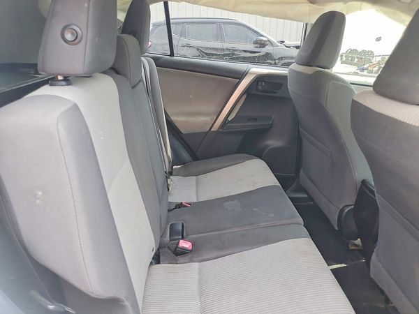 2015 TOYOTA RAV4 LE (X Grade)