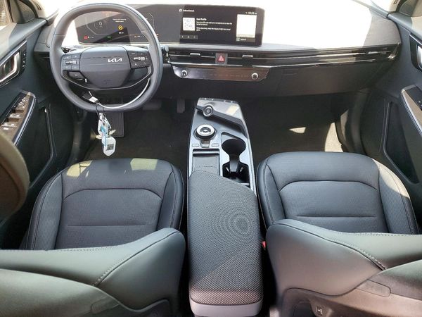2025 KIA EV6